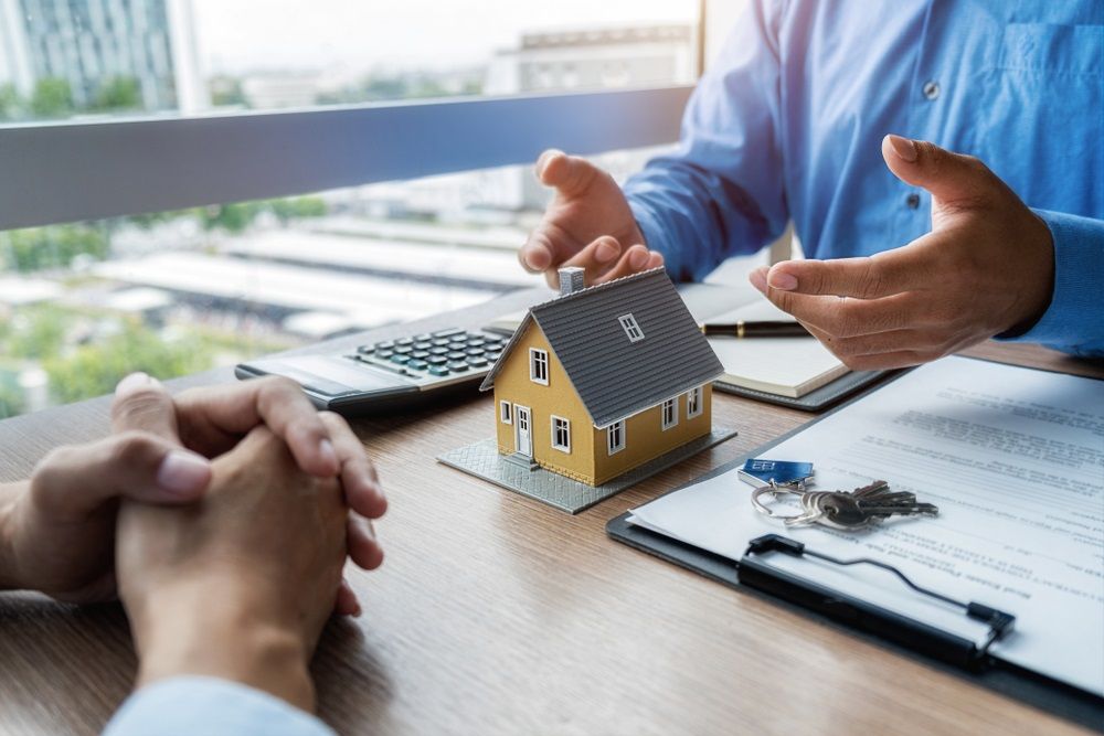 Should Investors Speculate on these Small-Cap Financials Stocks - RMC, EZL, VGI?