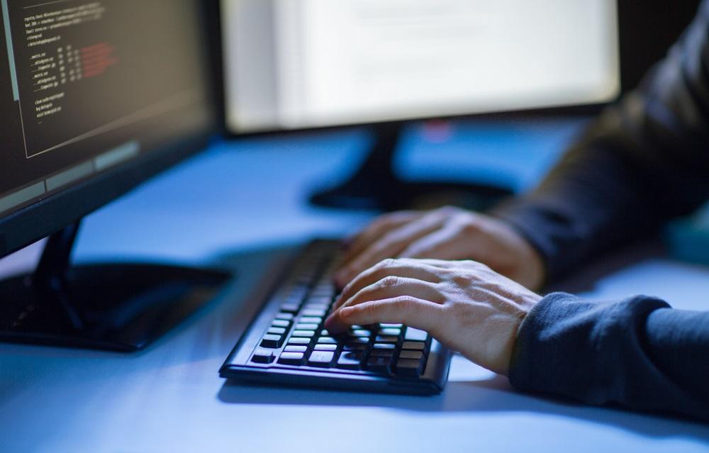 One Software & Services Stock Trading Near Resistance Levels - IFM
