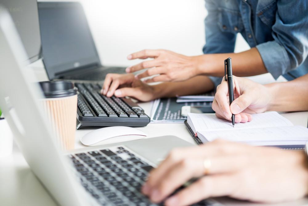 One Energy Stock Trading Near Resistance Levels - DVN