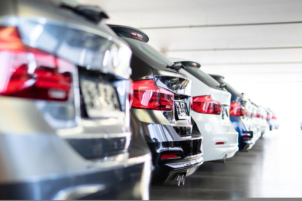 One Consumer Discretionary Company Expects to Grow Earnings in FY26 - PWR