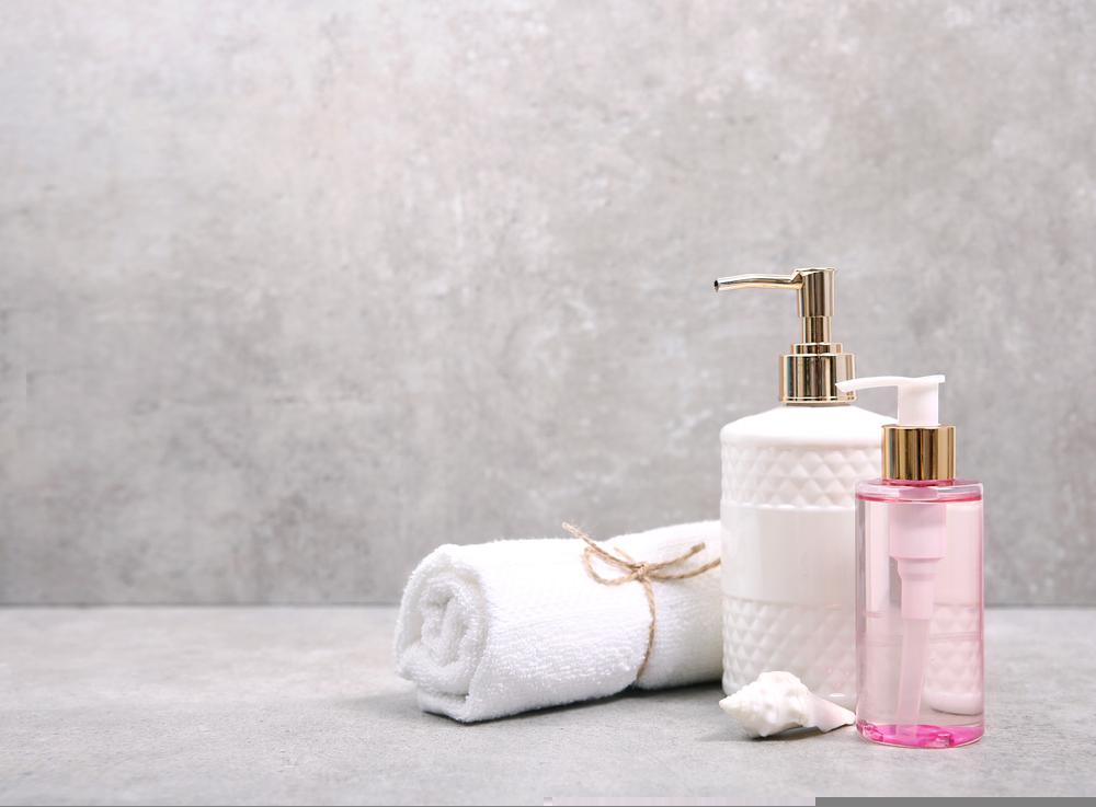 One Consumer Discretionary Stock Trading Near Resistance Levels – ABY