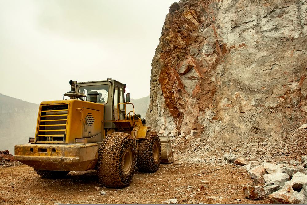 One Mining Stock Trading Near the Resistance Levels – PEX