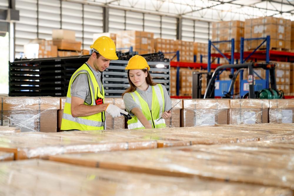 One Packaging Company Projects Double-Digit EPS Growth for FY26- AMC