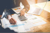 One Mid-Cap Financial Services stock to Buy – CIX