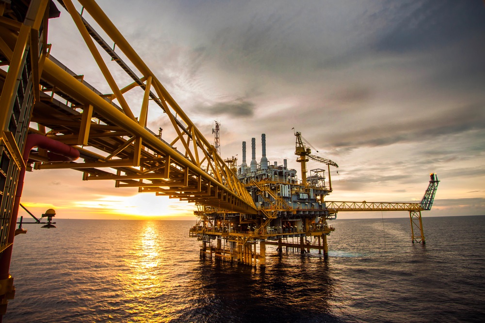 Two Large Cap Stocks Under the Radar – SU and QSR