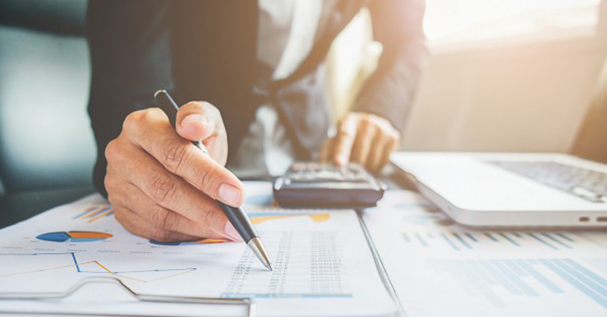2 US Stocks on Investors' Radar - VTIQ, AA