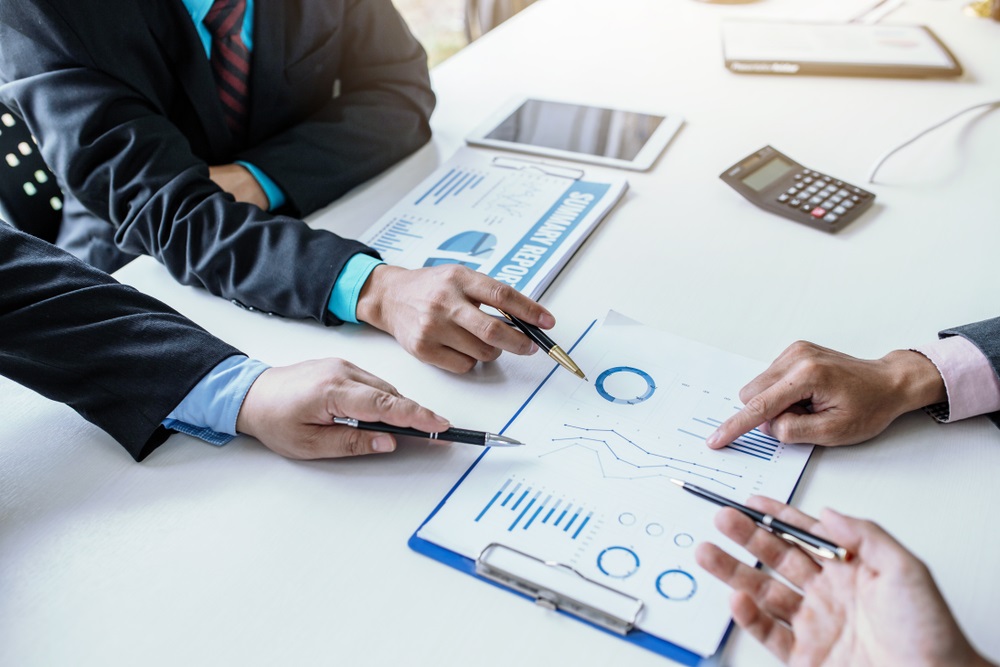One Corporate Financial Service Stock to Hold - ECN