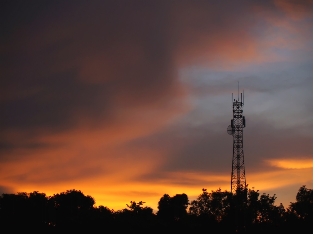 Two Dividend Paying Stocks to Hold – QBR.B and TCL.A