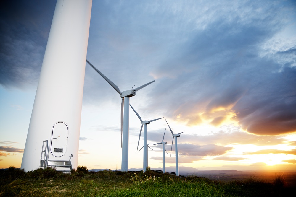 Two TSX Listed Stocks to Hold – TA and SJ