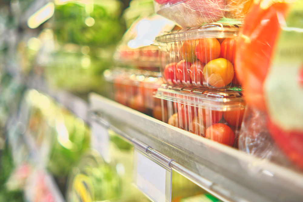 One Grocery Retail Stock Manifesting Long Term Growth – GO
