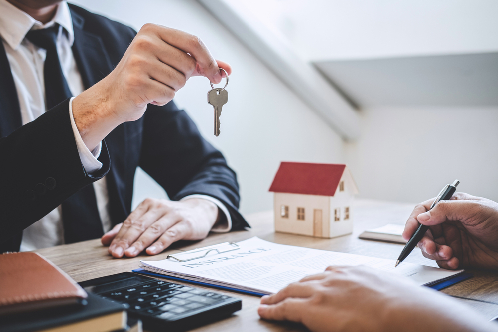 Keep an Eye on These NYSE-Listed Beaten-Down Stocks – UWMC, RMO