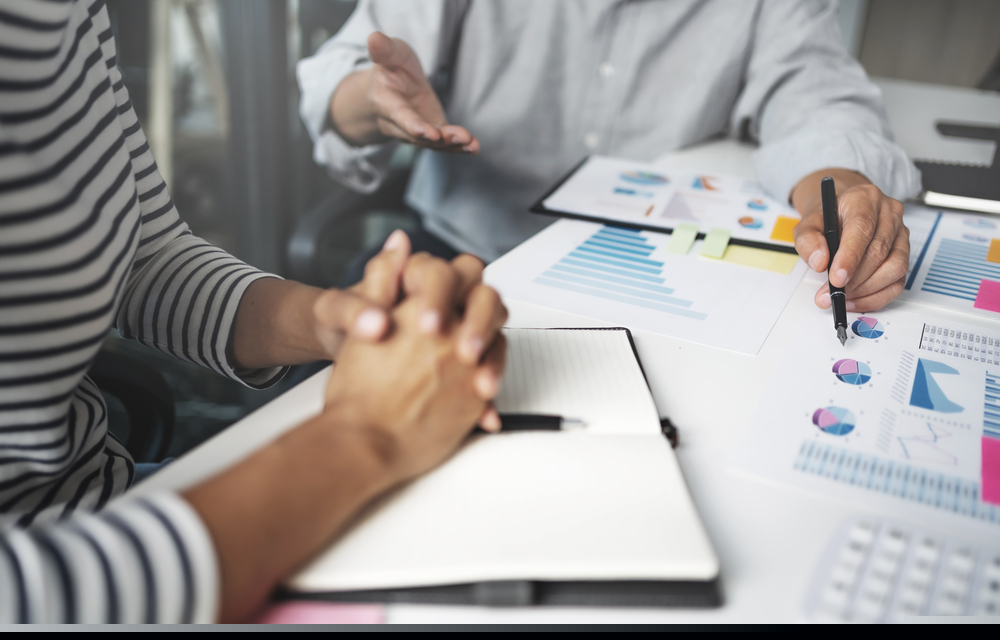 One Large-Cap Financial Services stock to Buy – MFC