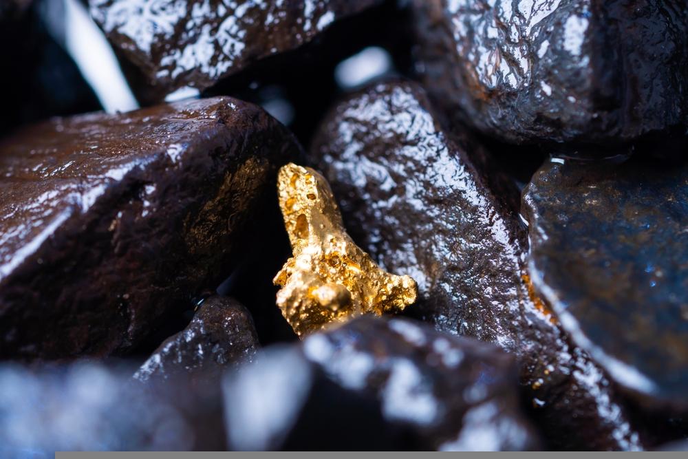 IVN Stock Heating Up - Copper’s Bright Future Beckons