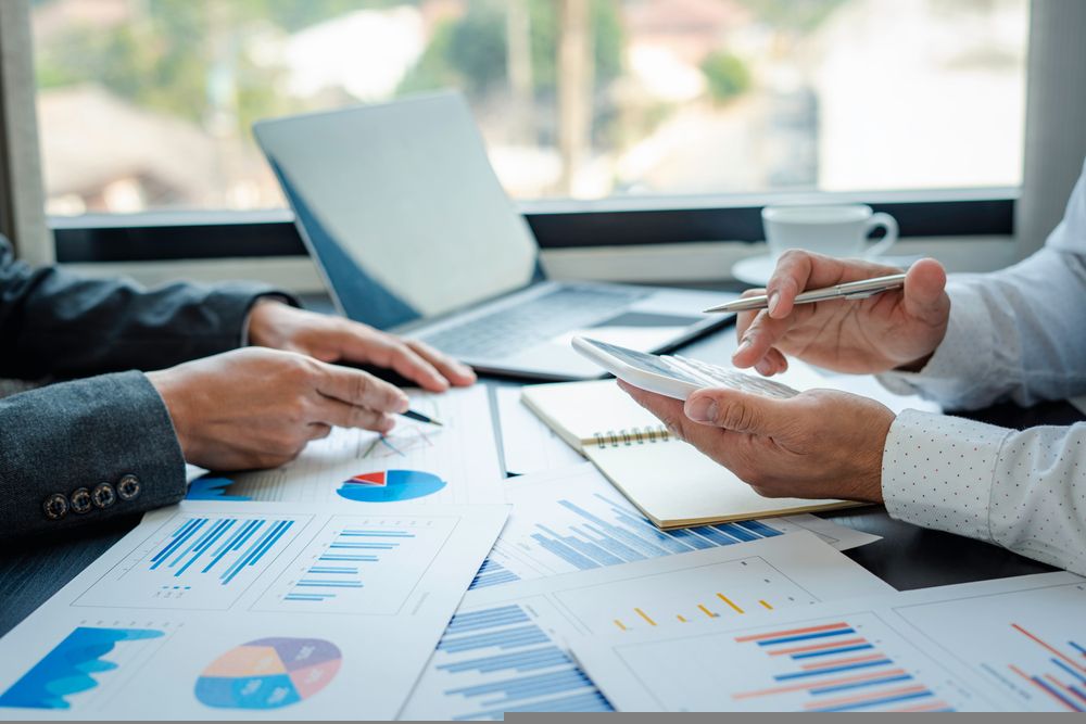 Should You Sell This Fund Management Stock - TEM