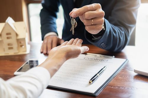 Can this Real Estate Stock Perform Amidst Challenges - LLC