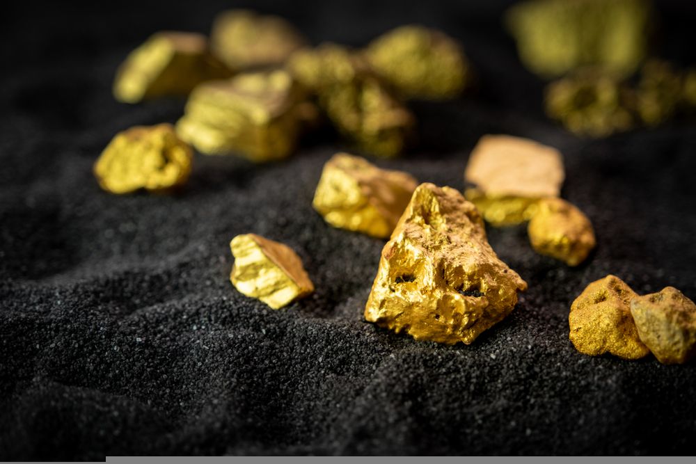 One Gold Stock Facing Resistance at the Current Levels - EVN