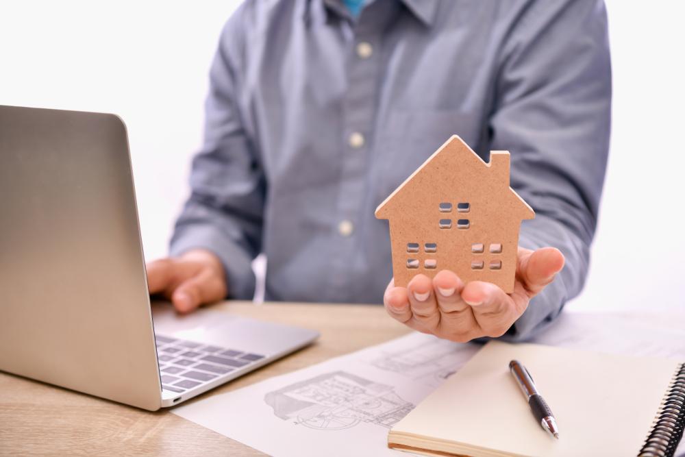 Taylor Wimpey Faces Mounting Headwinds As Growth Visibility Fades