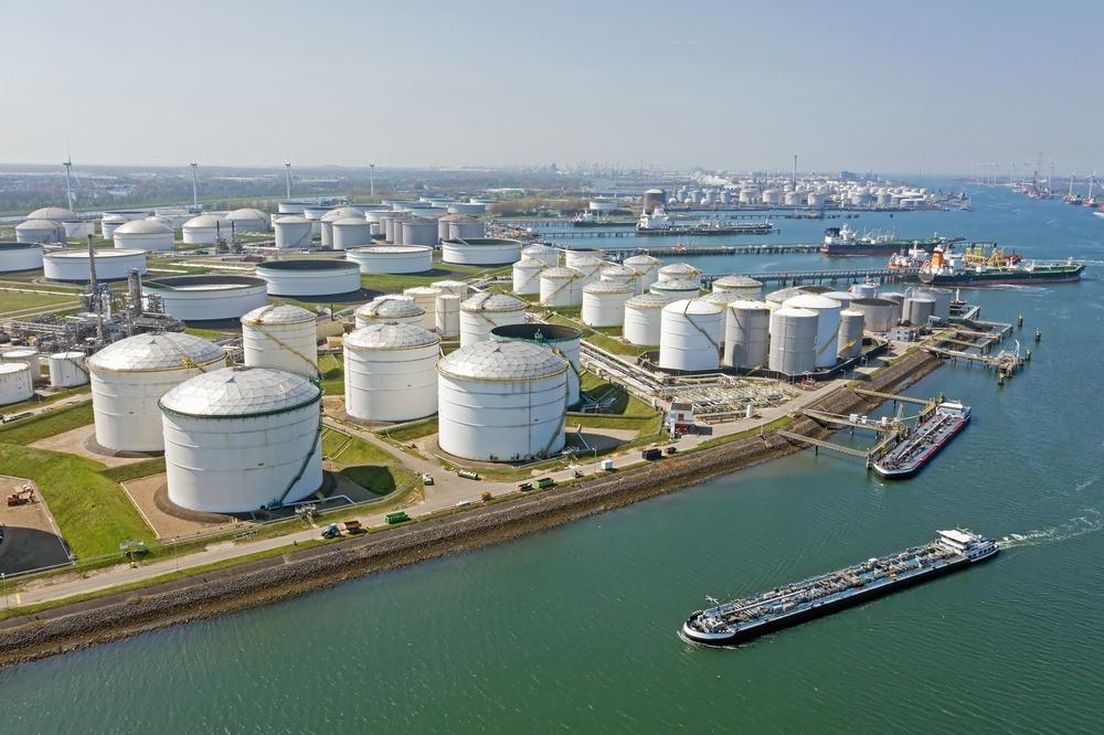 Is It Time to Reassess BP Amid Weakening Energy Margins?