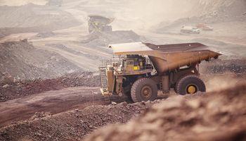 One NYSE – Listed Mining Stock at Resistance Level: Newmont Corporation