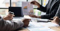 One NASDAQ- Listed Financial Services Stock at Resistance Level: SOFI