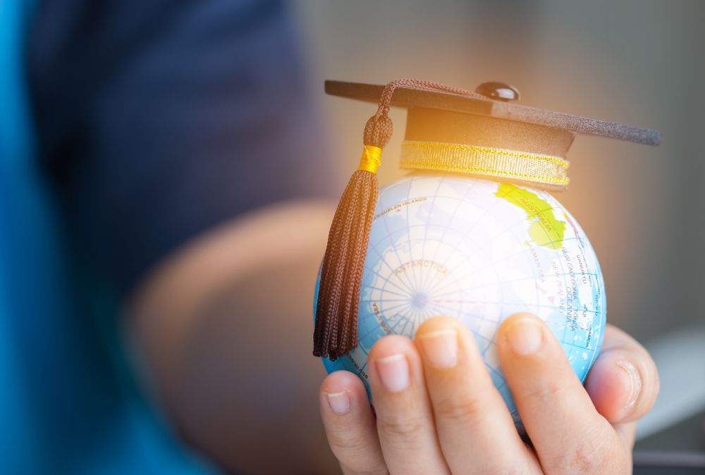 One Education Stock to Buy in a Changing Learning Environment - LRN