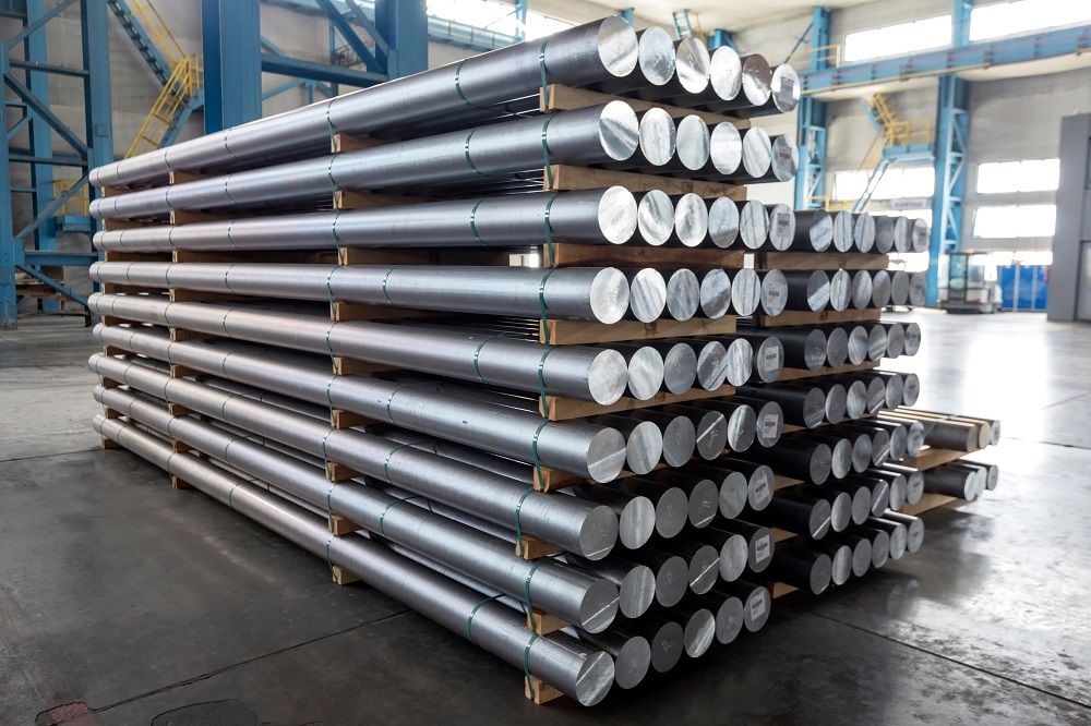 These Mid-Cap Aluminum Plays Look Pricey - CSTM, KALU