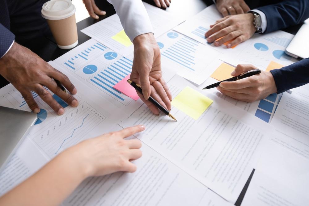 One NYSE Listed Banking Company at Resistance Level: JPM