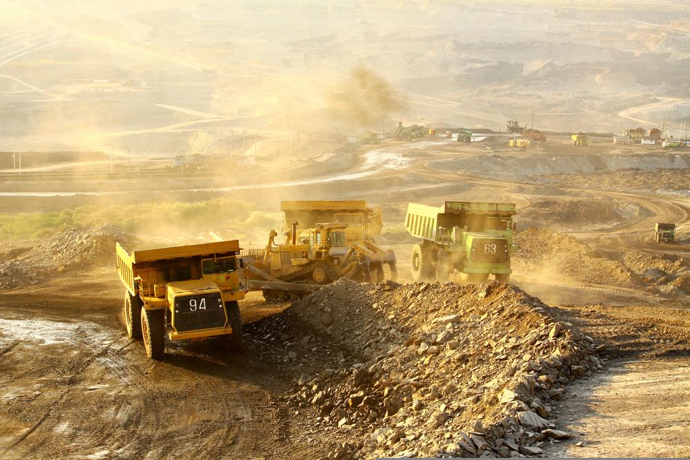 One NYSE-Listed Gold Stock Near Resistance Level: HMY