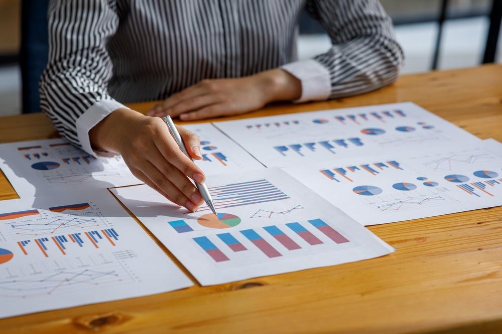 How is Needle Moving on this NASDAQ- Listed Consumer Lending Stock– LX