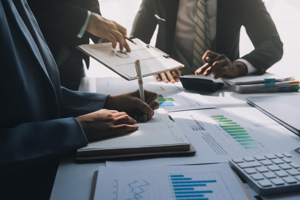 One NASDAQ- Listed IT Services Stock at Decent Technical Levels – DVLT