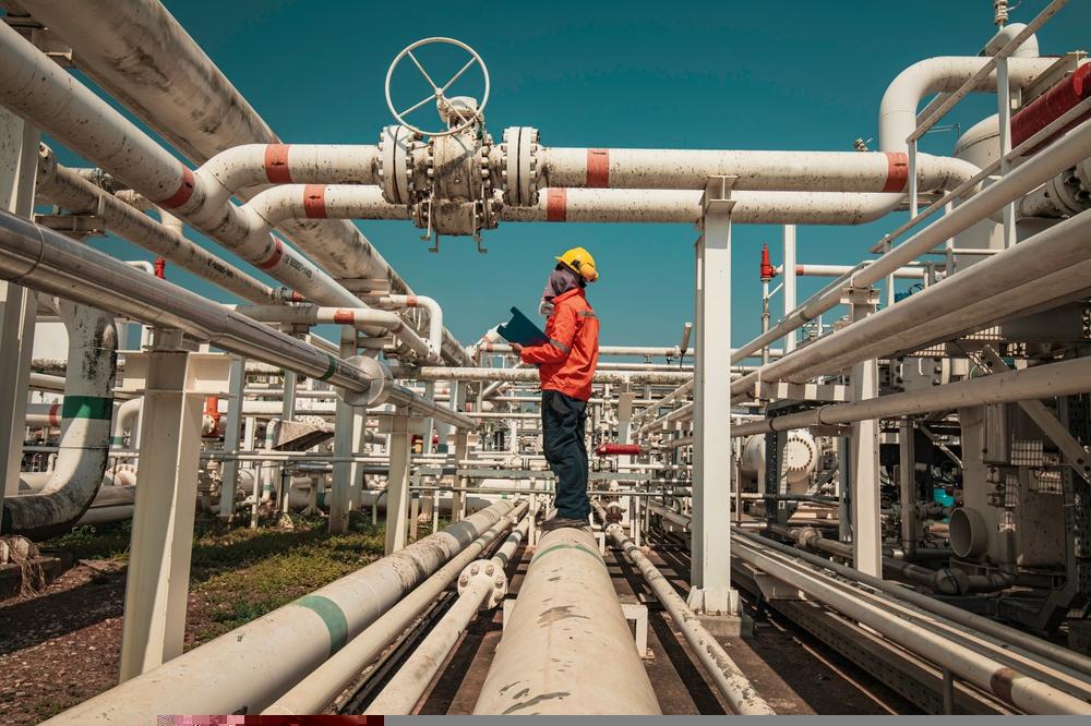 One NYSE- Listed Integrated Oil Stock at Resistance Level: COP