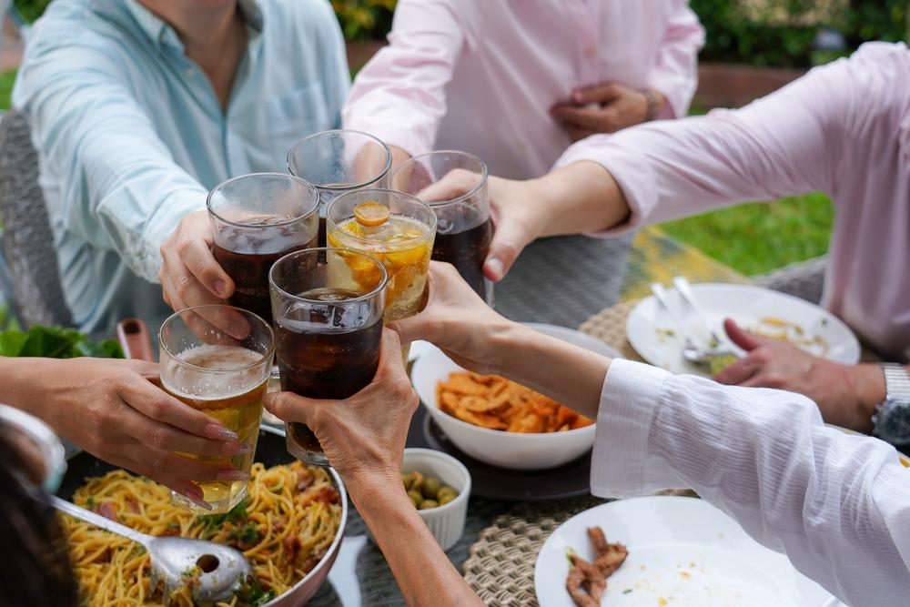 One NYSE Listed Beverages Company at Resistance Level: STZ